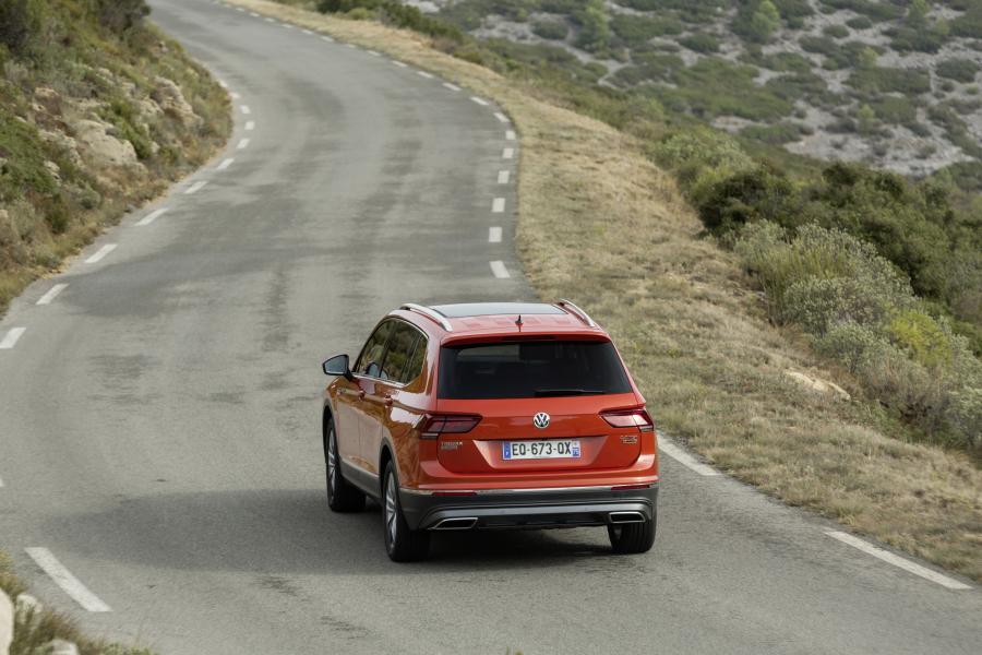  Volkswagen Tiguan Allspace 2017 года  (WW) (фото 36 из 55)